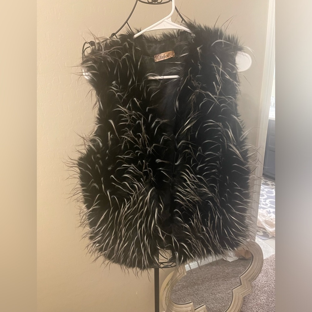 Janice fur vest